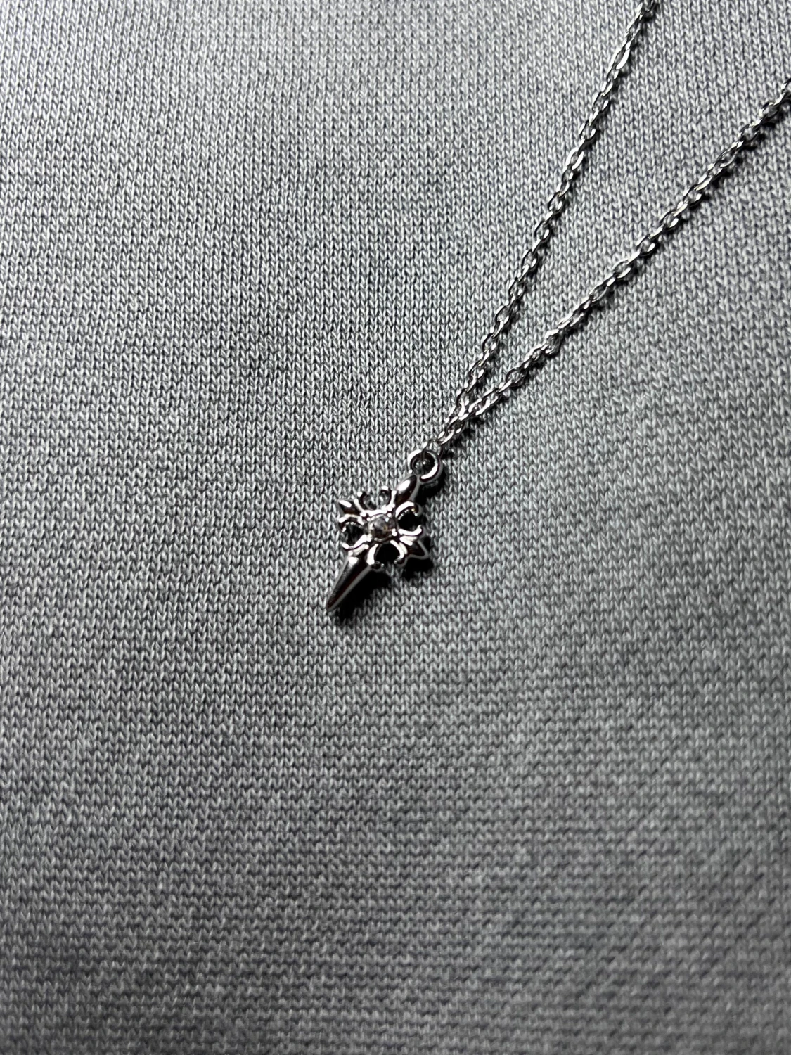 Minimalist Cross-Star Fusion Halsband - 1