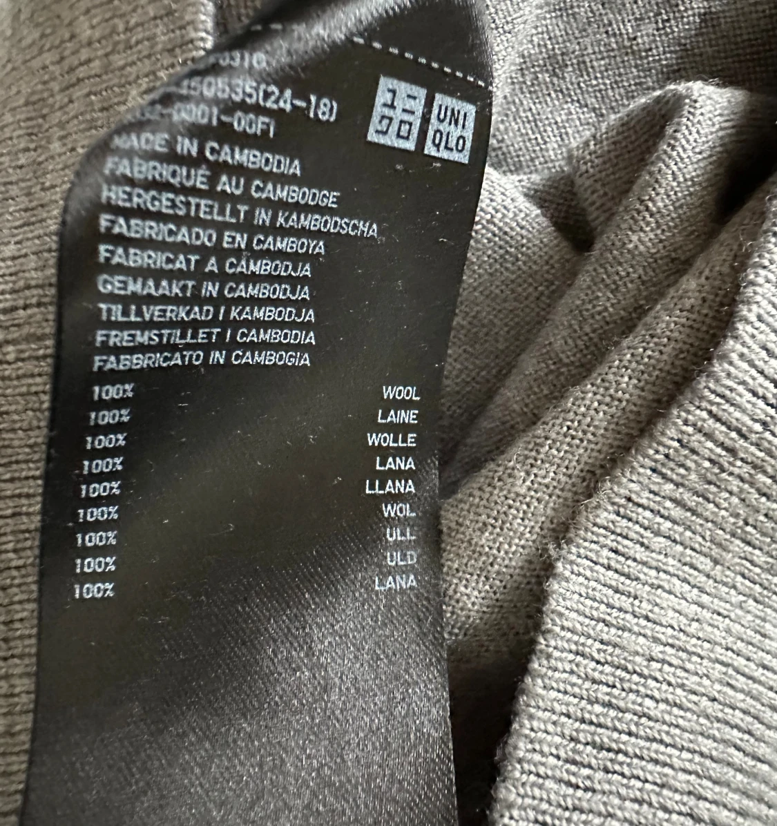 Grå ulltröja från Uniqlo - 3