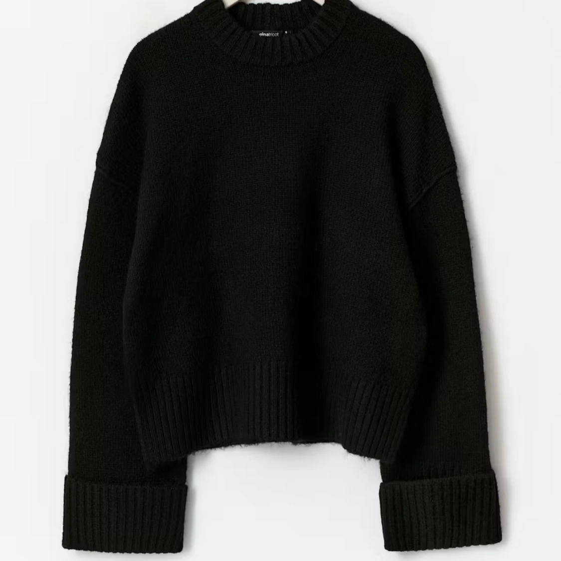 Svart stickad oversized tröja från Ahnacoot - 1