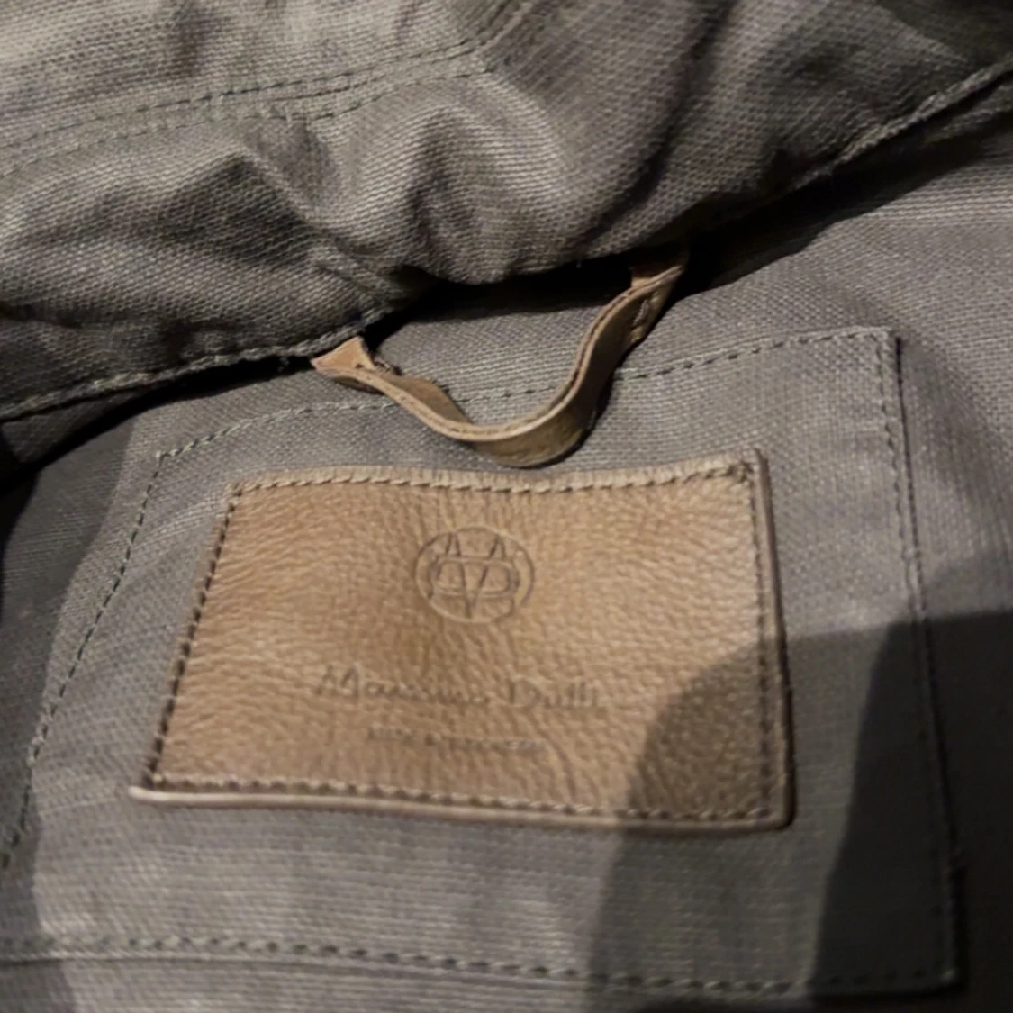 Grå parkajacka från Massimo Dutti - 2