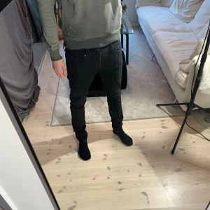 Jack and Jones jeans - Jeans från Jack and Jones | Storlek 31/32 | Mycket bra skick | Snygga jeans för väldigt billigt pris | Skriv till mig vid frågor!📩