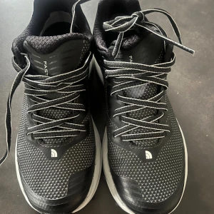 Trailsko från The North face - Trailsko från The North face som använts vid ett tillfälle,storlek 38