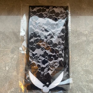 Svarta spets handskar - Svarta spets handskar, oanvända kvar i sin förpackning 