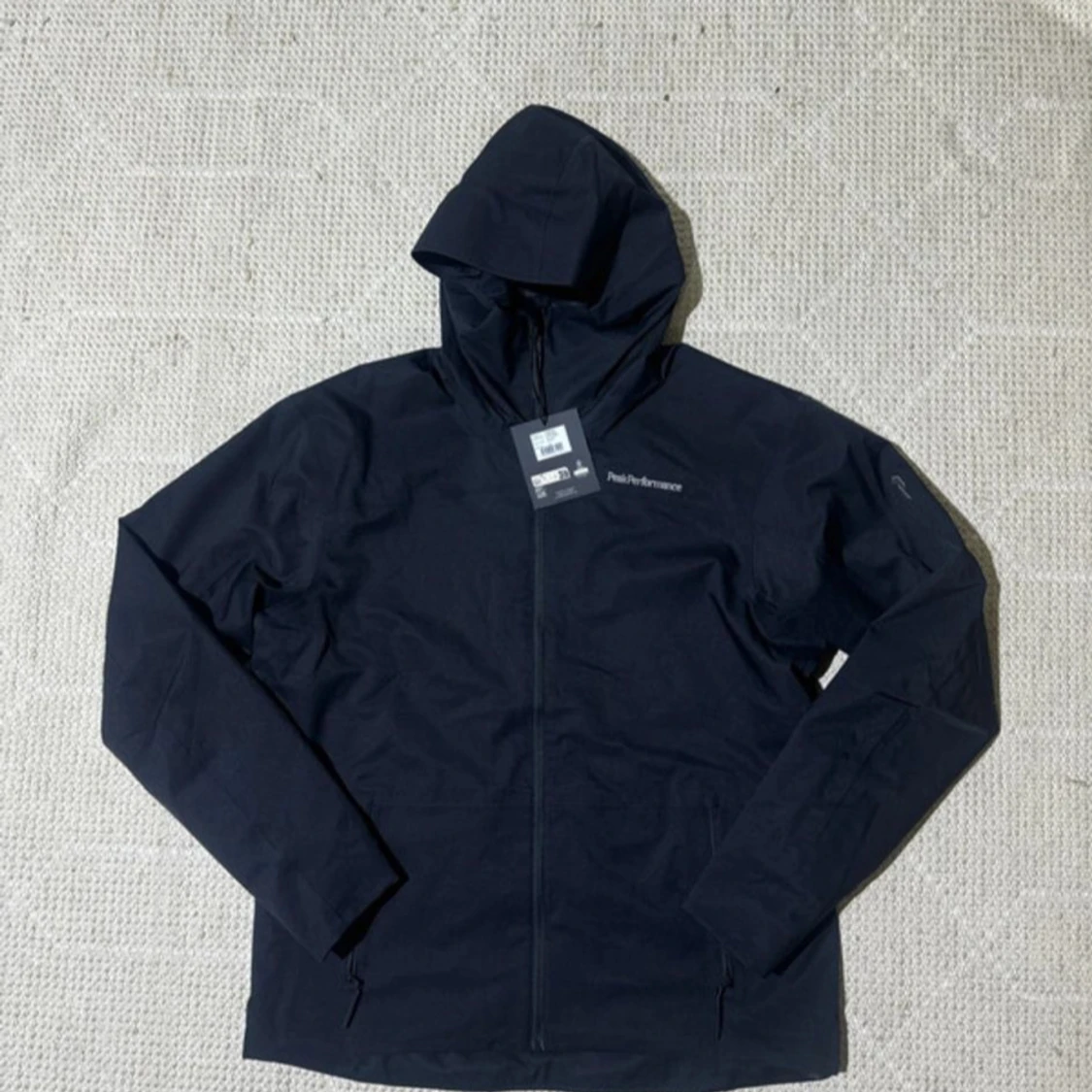 Svart vindjacka Peak Performance