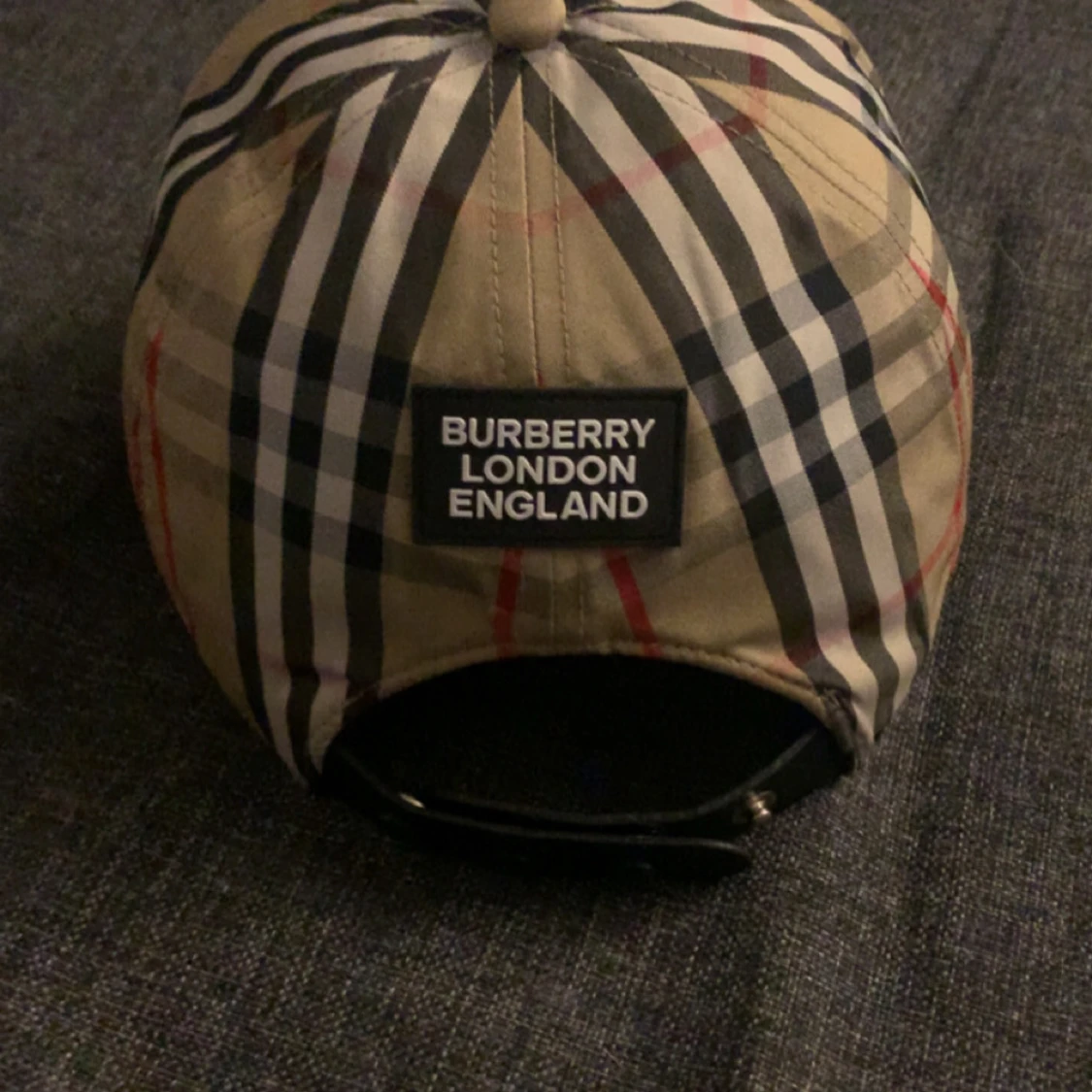 Burberry rutig keps beige M - 1