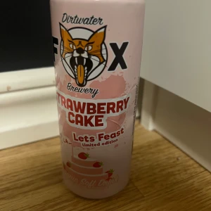 6 st sällsynta burkar  - Säljer några olika dryckesburkar, bland annat Dirtwater Fox Brewery Strawberry Cake, Cannashock Cannabis Energy Shot, Brain Licker Sour Strawberry och Ronin Ice Energy Drink.