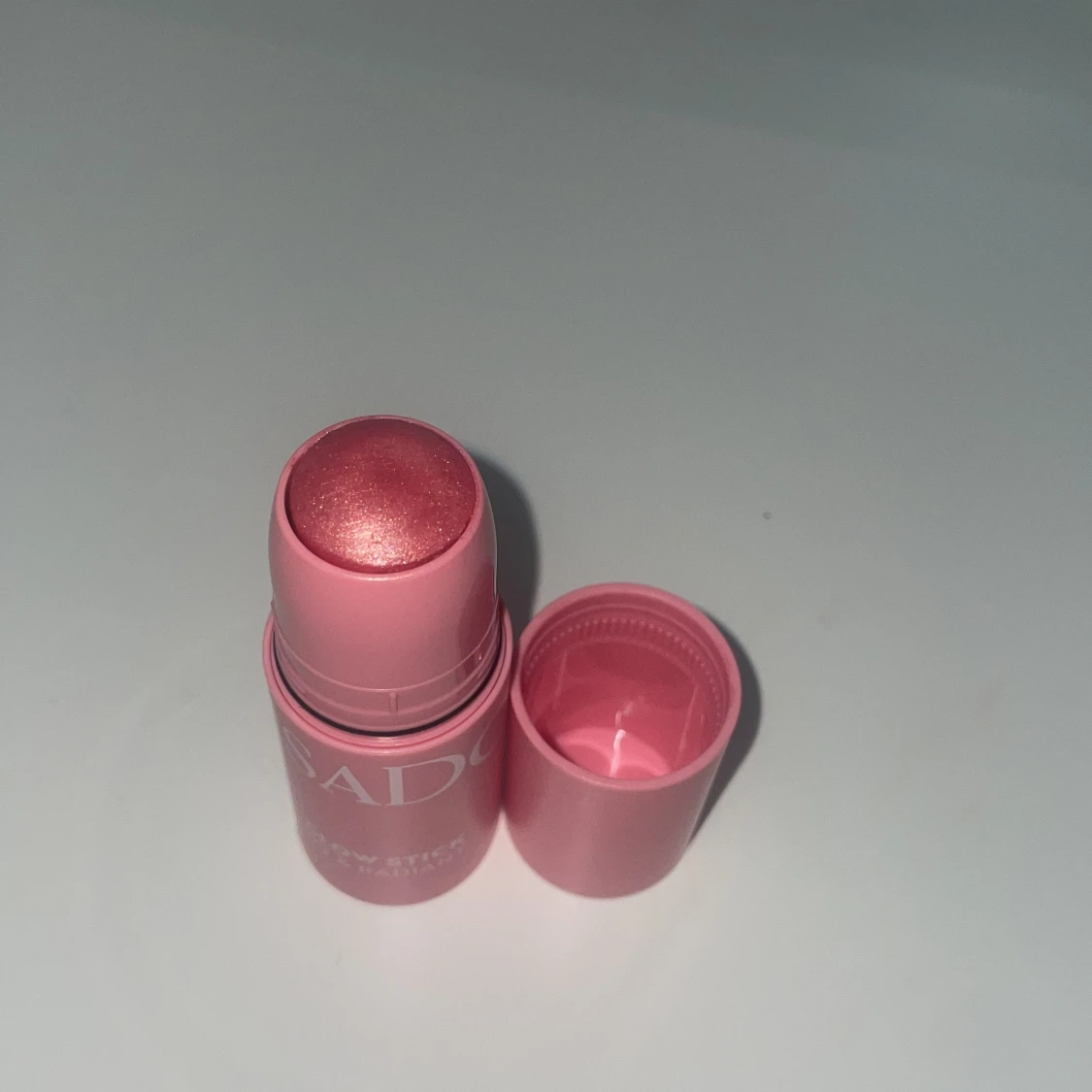 Isadora Highlighter Glow Stick Rose Gleam - 2