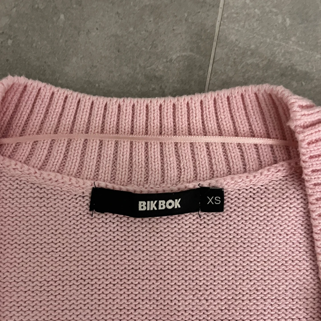 Rosa stickad väst - 4