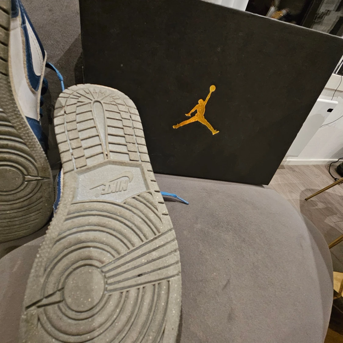 Nike Air Jordan 1 Low blå/vit 38.5 - 1