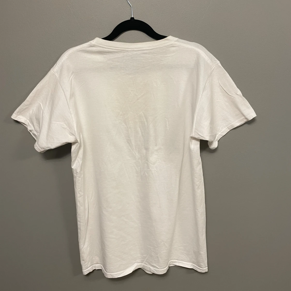 Vit t-shirt med tryck från Bvaldi - 1