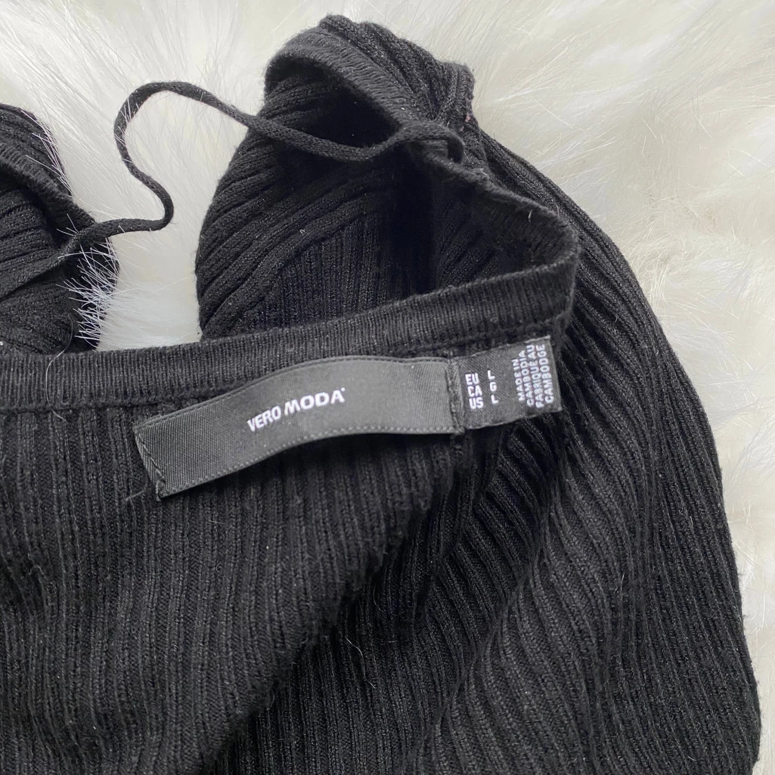 Svart ribbad kofta från Vero Moda - 3