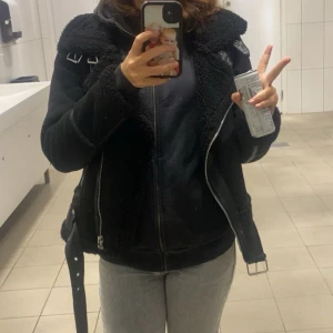 Jacka - Snygg höstjacka från zara. Superbra skick!!🤍