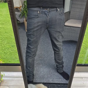Acne jeans - Säljer dessa Acne studios Jeans I storlek 31/32. Hör av dig om du undrar något! 🤩🔥