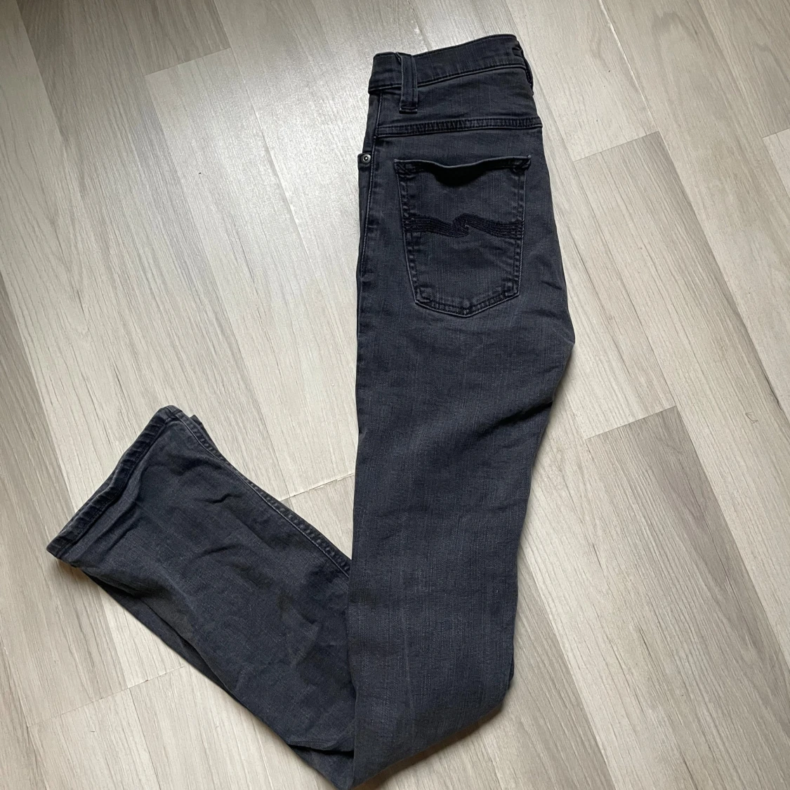 Svarta jeans från Nudie Jeans Co