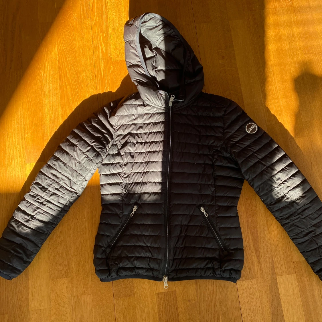 Svart dunjacka från Colmar - 2