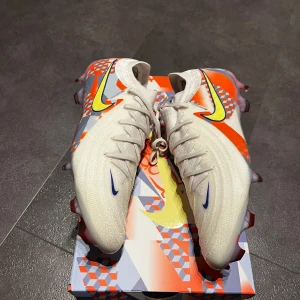 Nike Phantom GX elite - Storlek 43, helt nya, allt medföljs