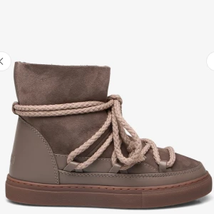 Söker inuikkis - Söker dessa inuikkis i str 37/38 men helst 38!