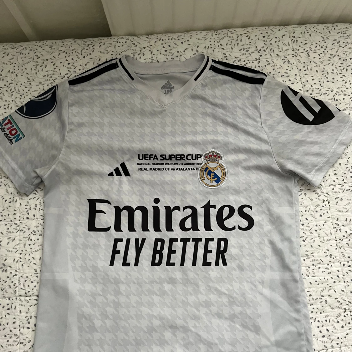 Real Madrid Mbappé Supercup tröja