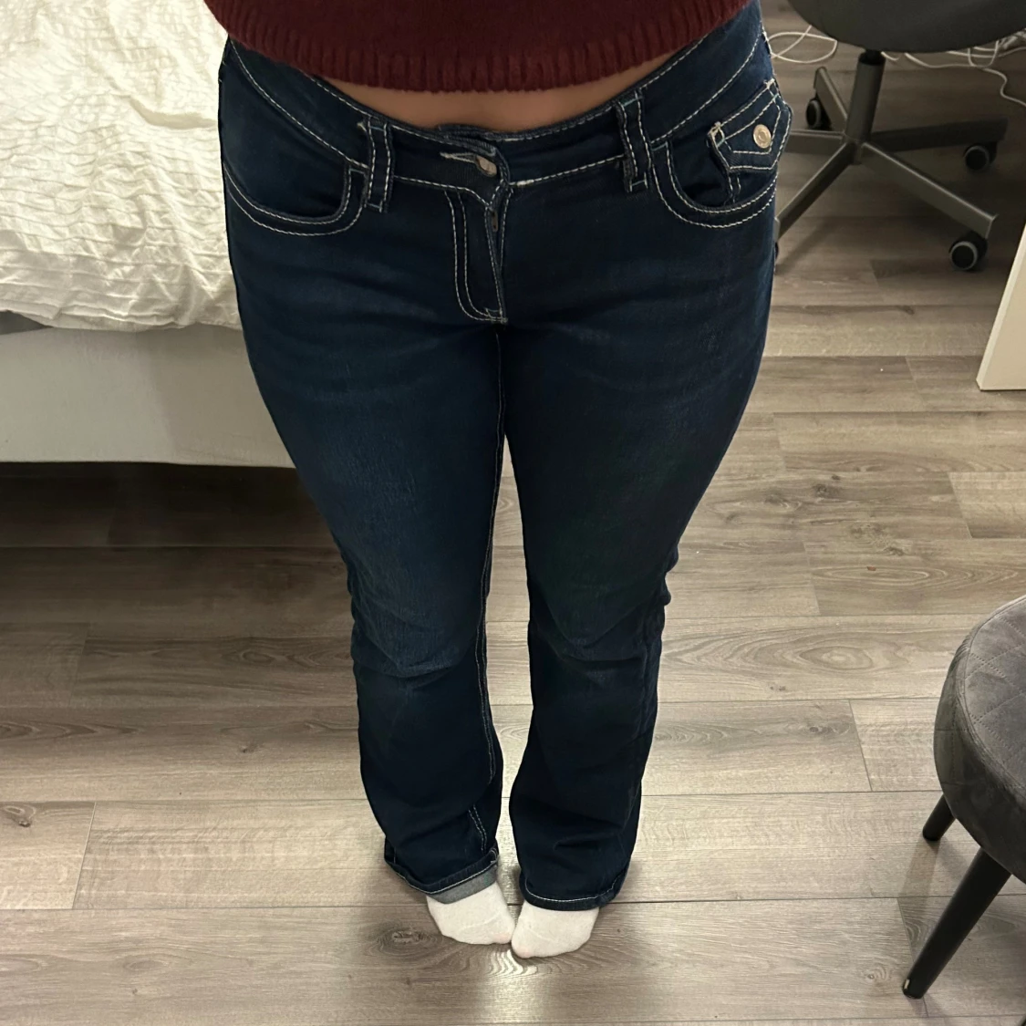 Lågmidjade mörk blåa jeans