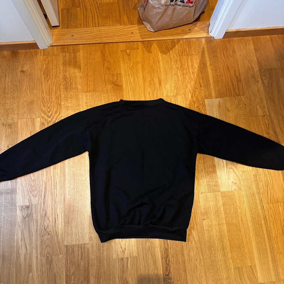 Svart Corteiz sweatshirt med tryck - 1