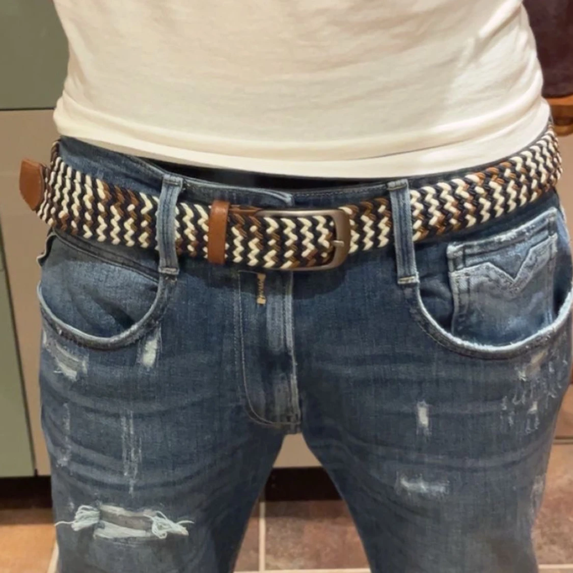 Flätat bälte mörkblå/vit/brun