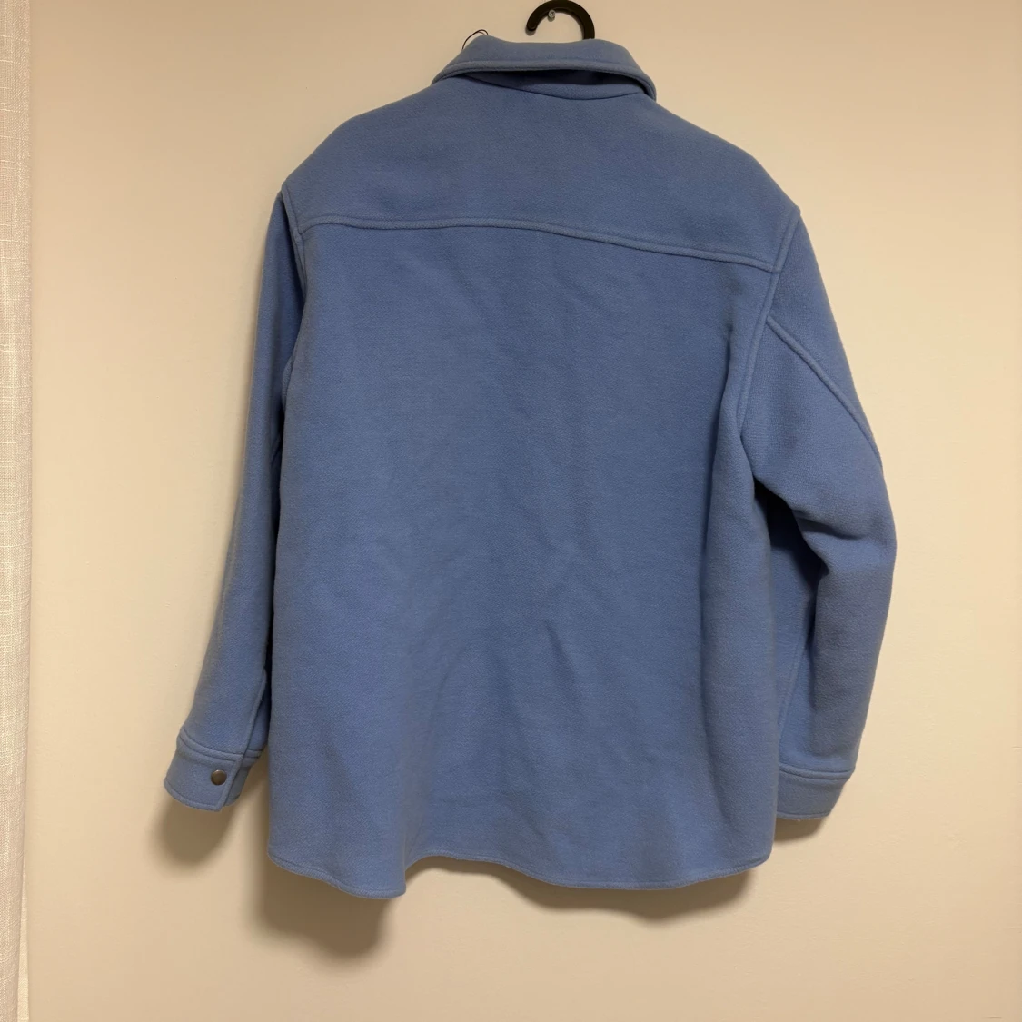 Blå  ull overshirt från & Other Stories - 1