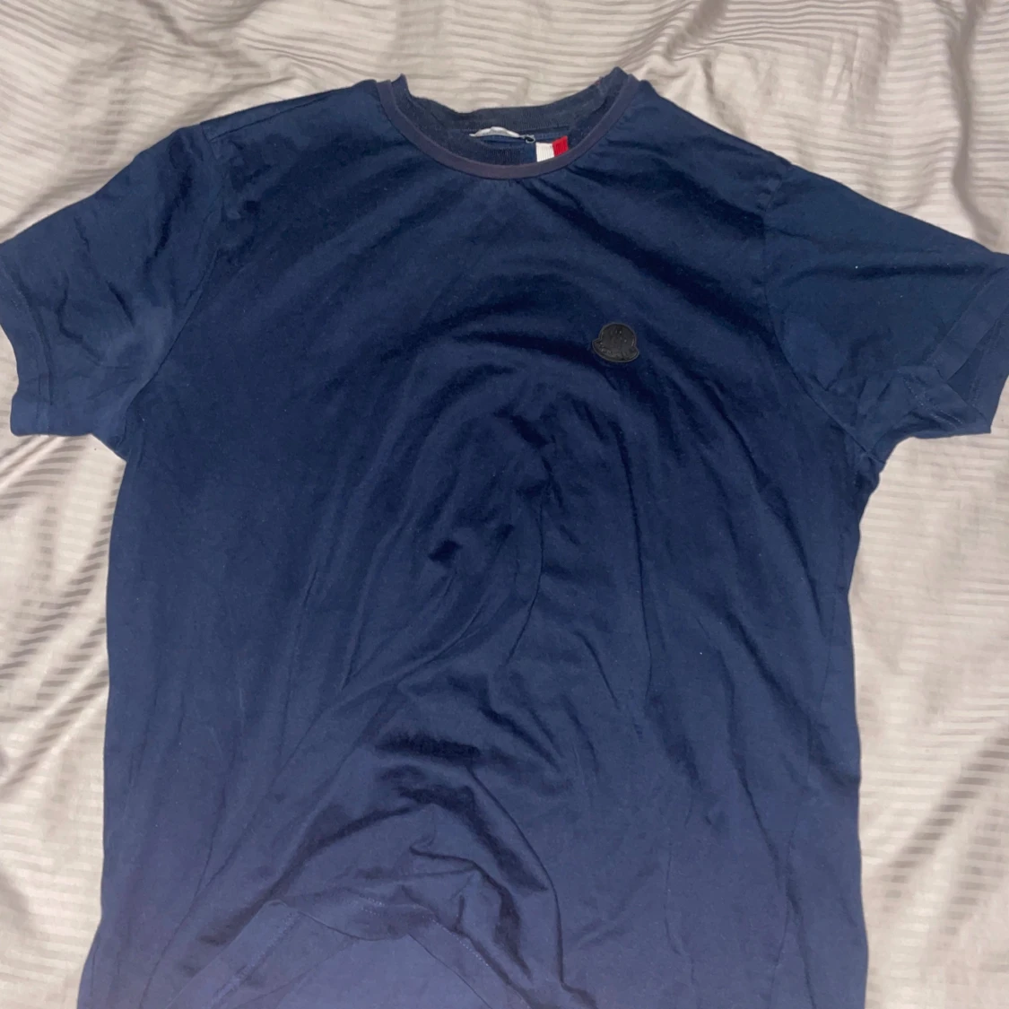 Mörkblå Moncler t-shirt i bomull