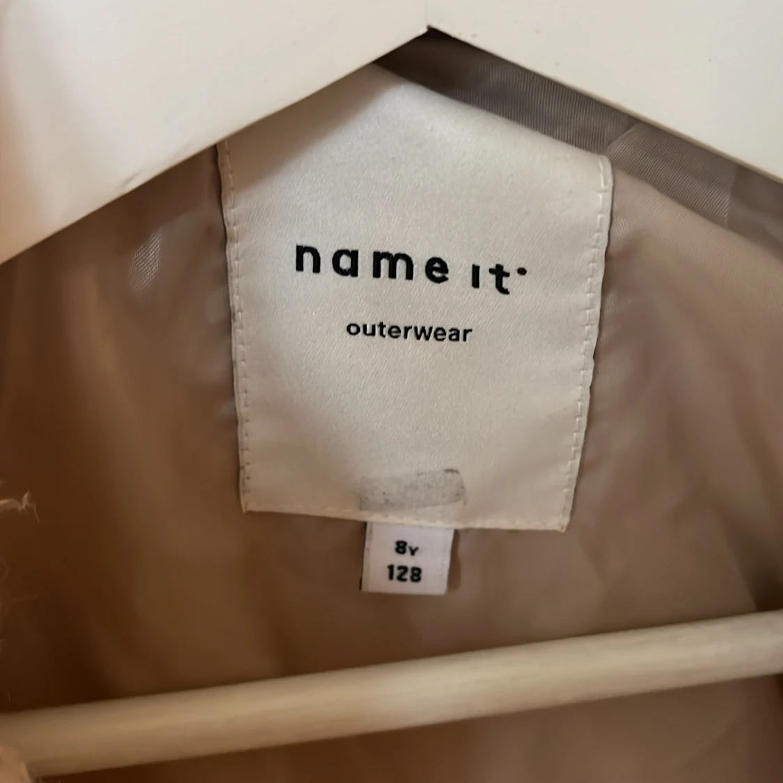 Beige teddyjacka från Name It, stl 128 - 1