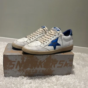 Golden goose ballstar - Tja säljer dessa as feta Golden Goose Ballstars⭐️, dem är i fint skick och svåra att hitta. Nypris ca 7000kr. Hör av er om ni är intresserade😁🤗