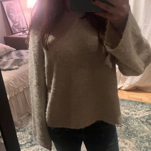 Tröja med luva - Köpt från Gina tricot superfin stickad tröja 🩷