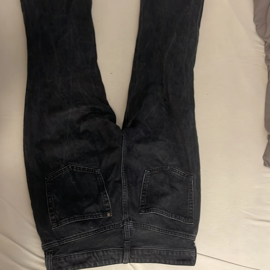 Svarta bootcut jeans från &Denim - 3