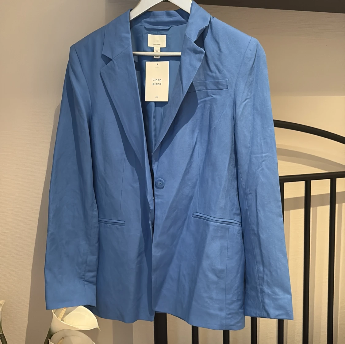 Blå kavaj från H&M i linneblandning - 1