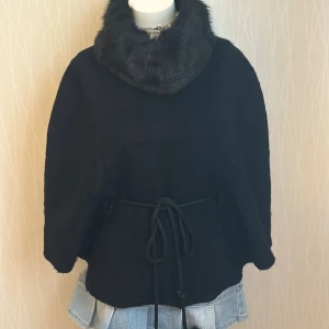 Italian wool poncho - 50% wool made in Italy poncho  A little bumpy 