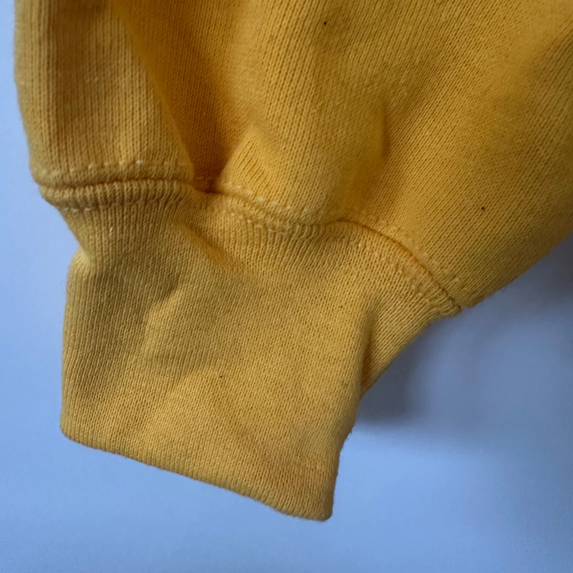 Gul sweatshirt från Fruit of the Loom - 3