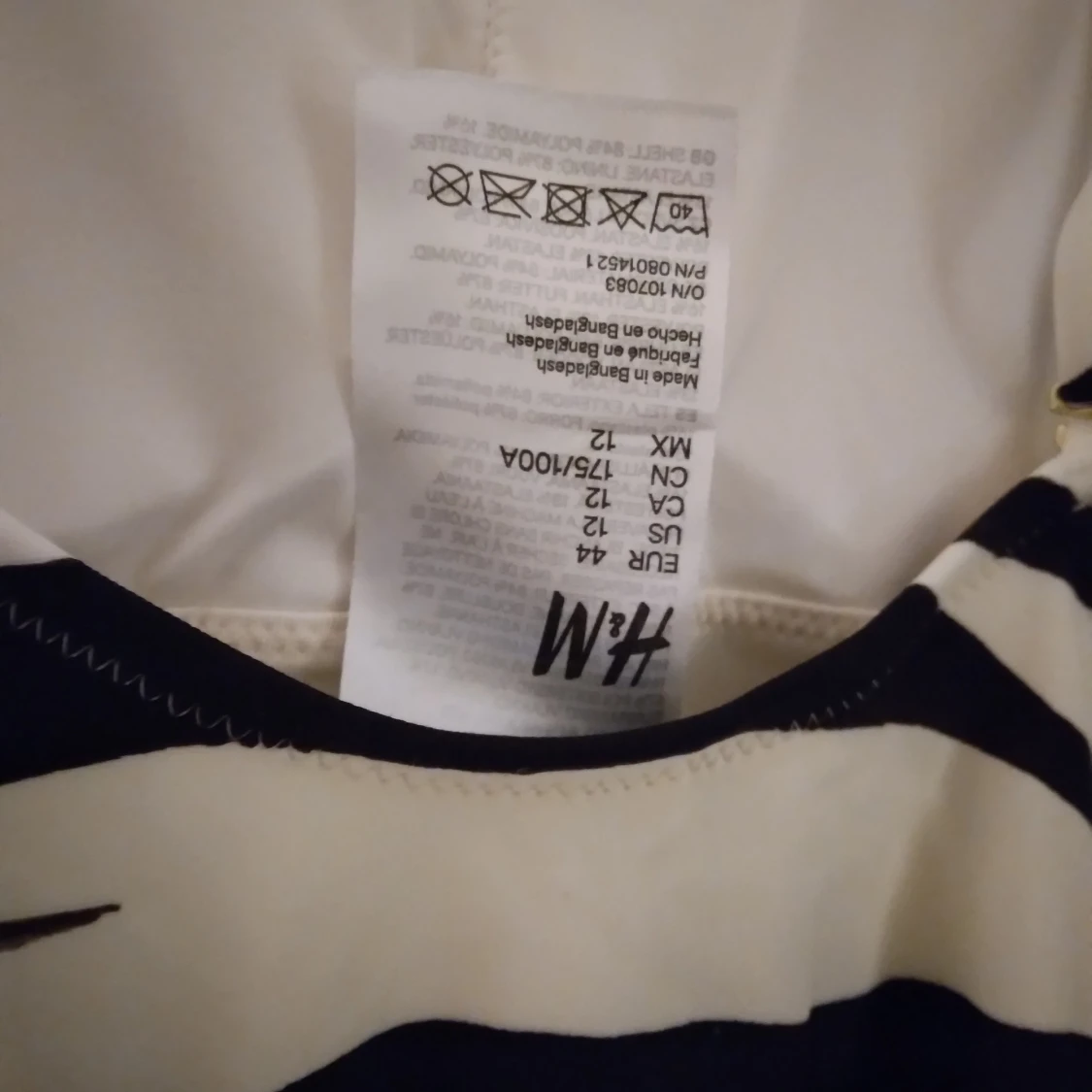 Zebramönstrad baddräkt från H&M. Strlk 44. - 3