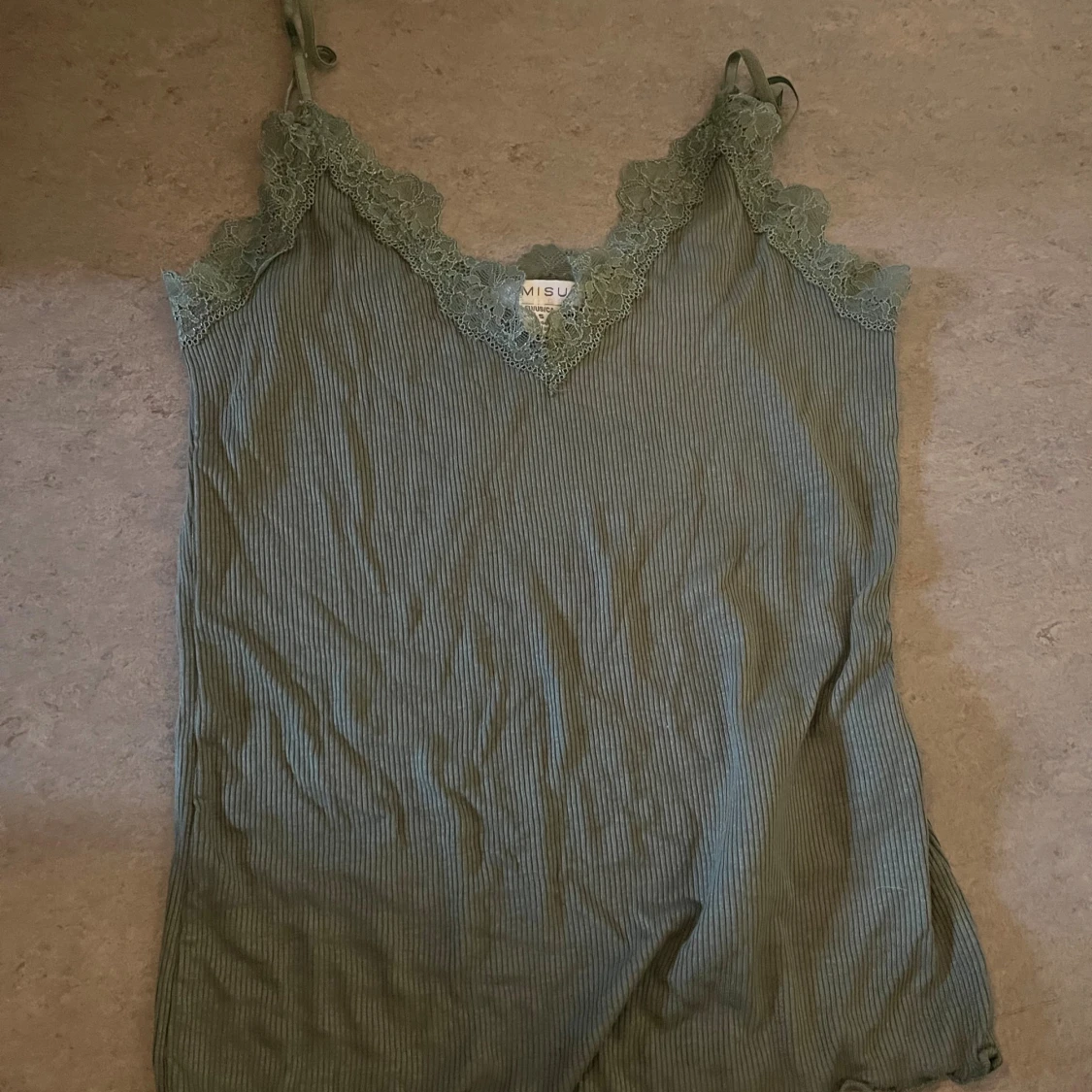 Linne med spets  - 1