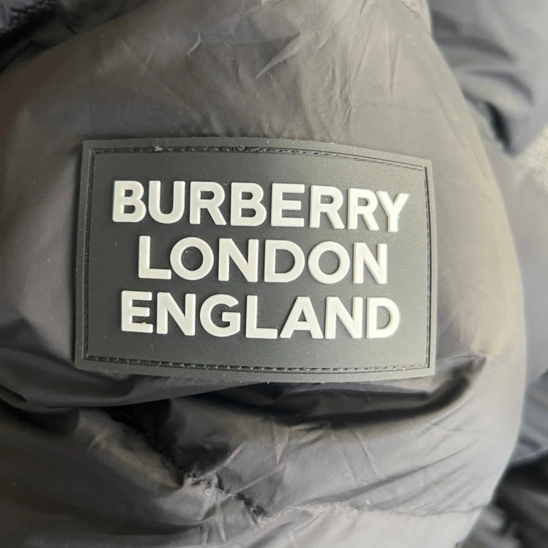Svart dunväst från Burberry M - 4