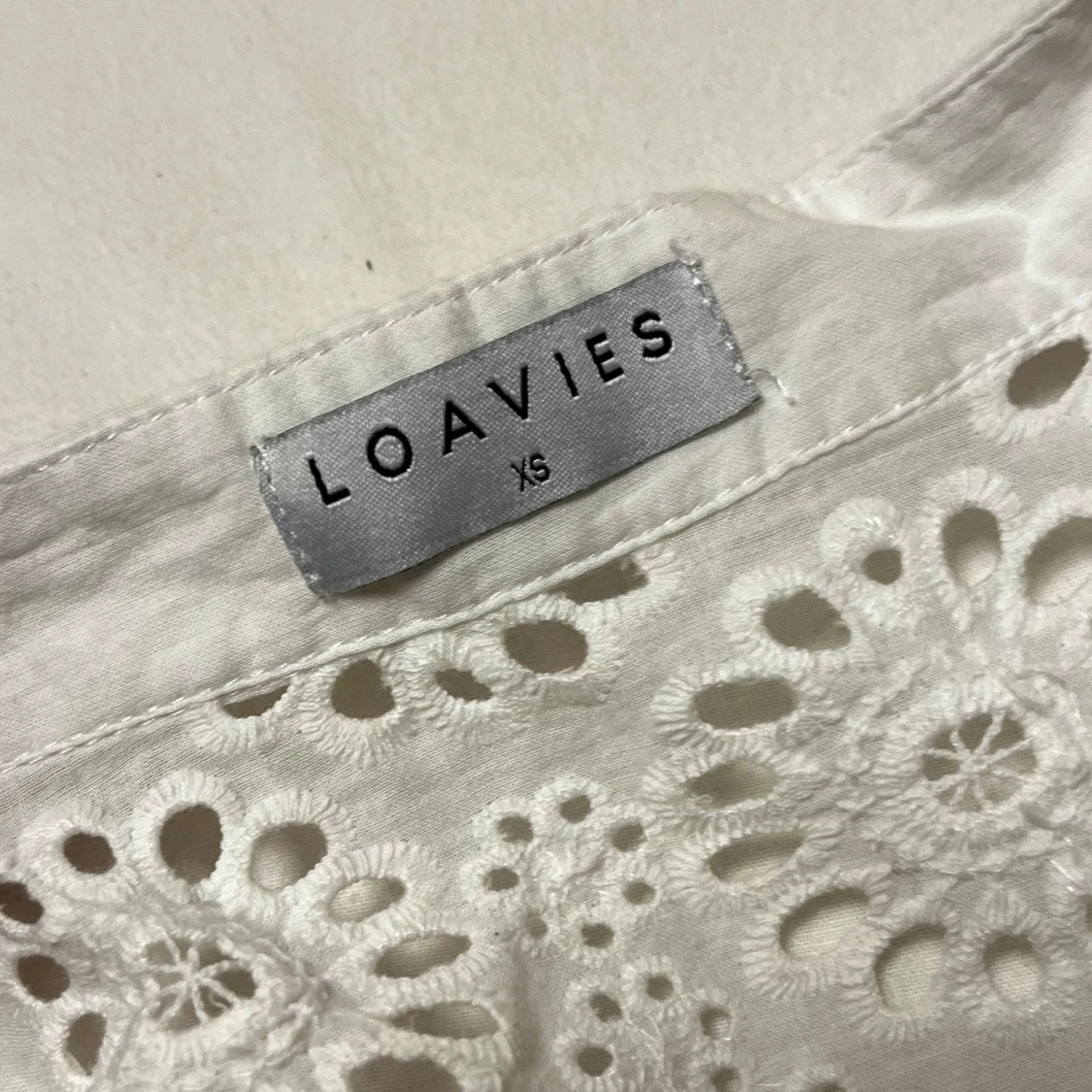 Vit broderad kortklänning Loavies  - 2