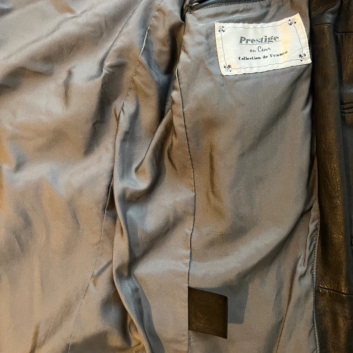 Svart skinnkavaj från Prestige - 2