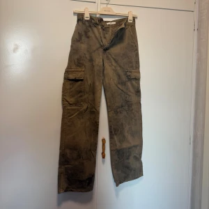 Jeans - Jeans från stradivarius i storlek 38!