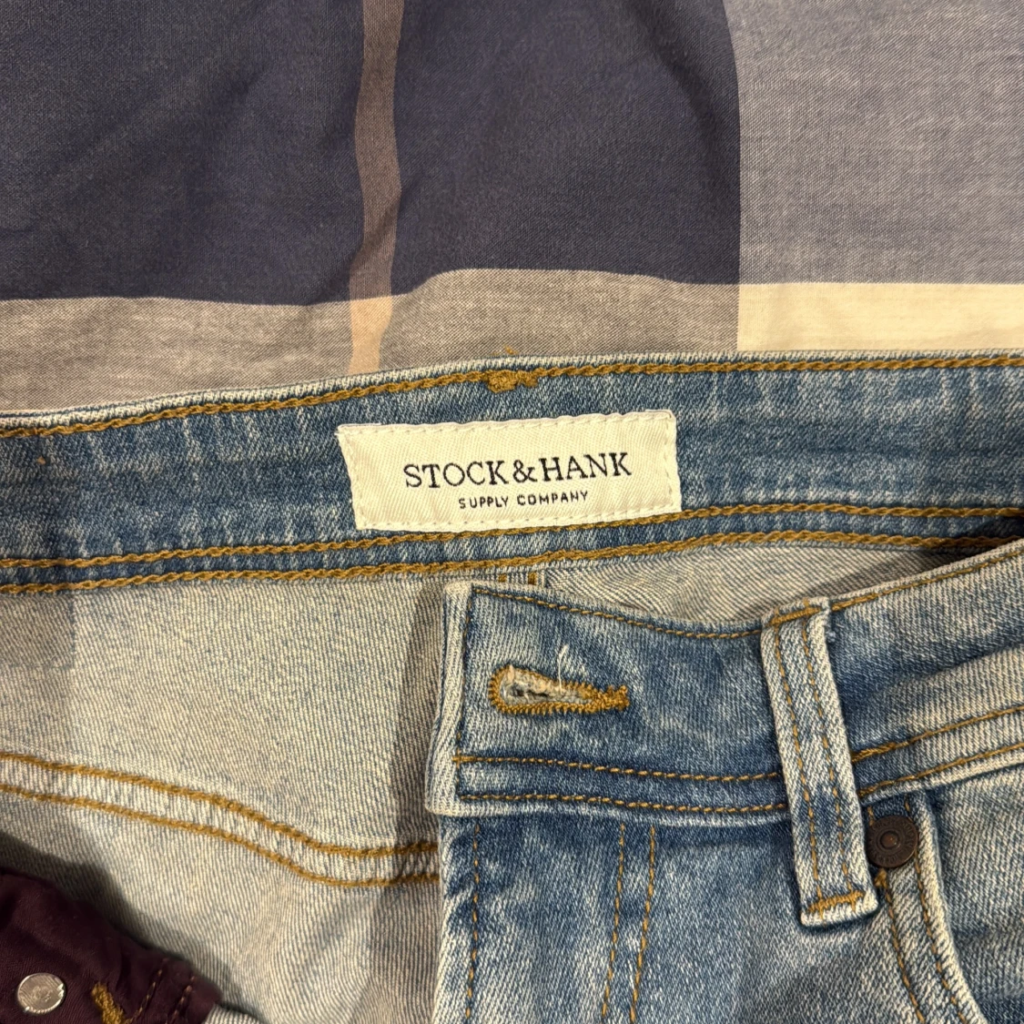 Ljusblå jeans från Stock & Hank - 2