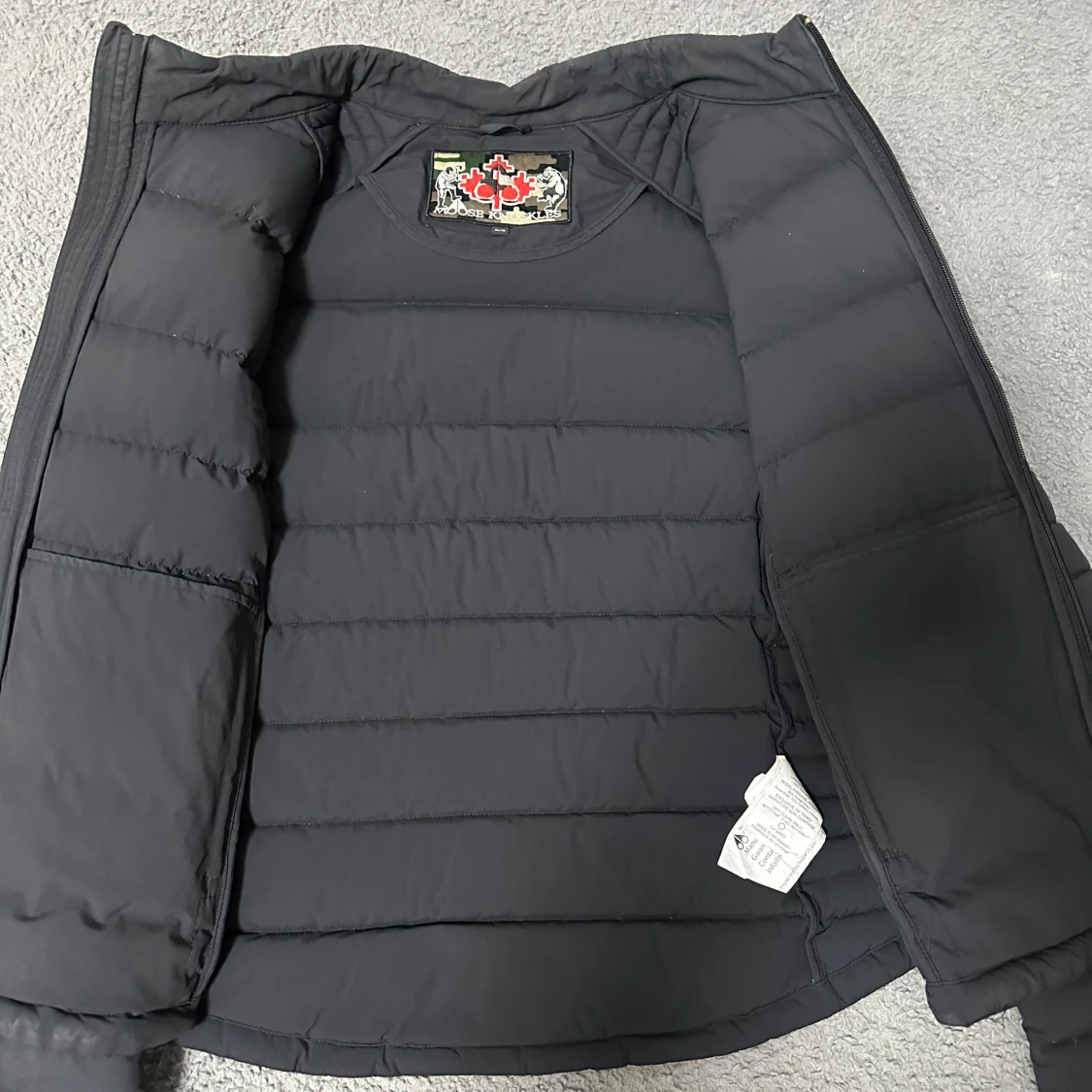 Svart pufferjacka Moose Knuckles XL - 1