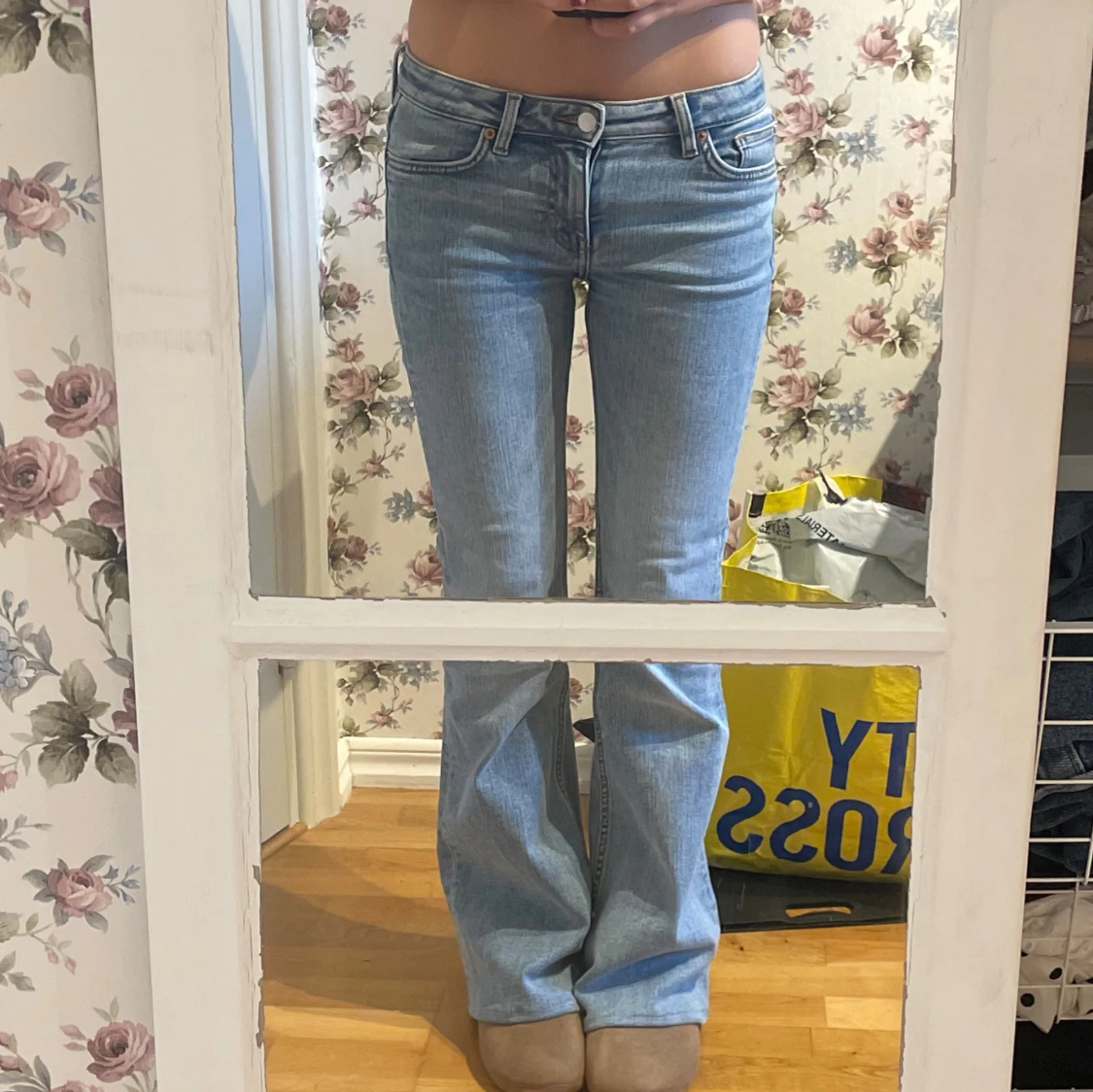 Bootcut ljusblå jeans  - 1