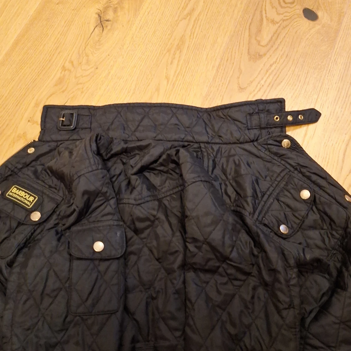 Svart quiltad jacka Barbour strl 34 - 3