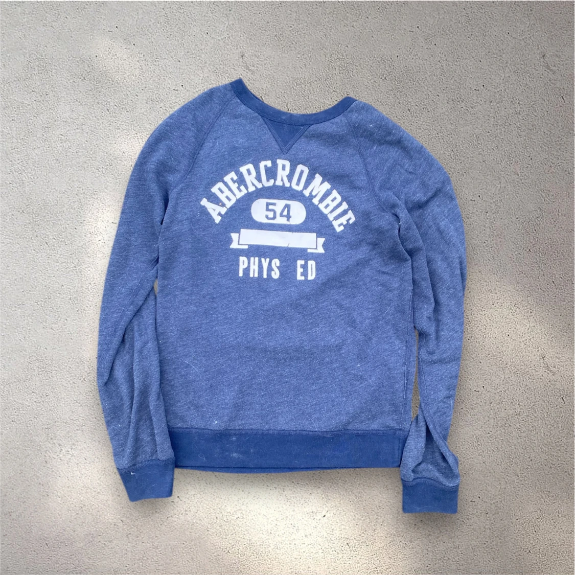 Abercrombie & Fitch crewneck  - 2