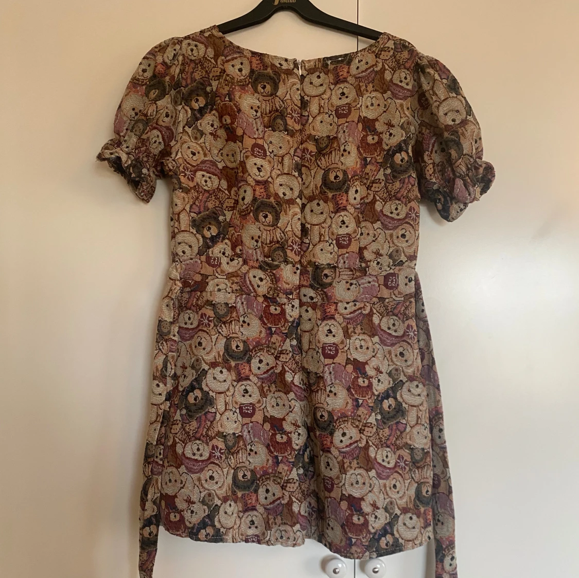 Kort klänning med nallemönster från Nuy Shop - 1