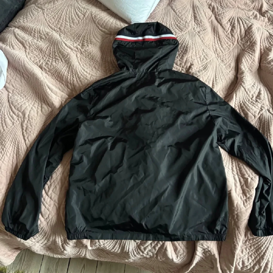 Svart chase vindjacka  - 1