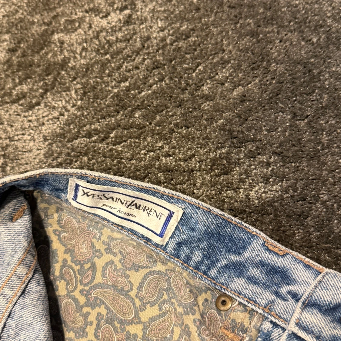 Yves Saint Laurent ljusblå jeans - 4