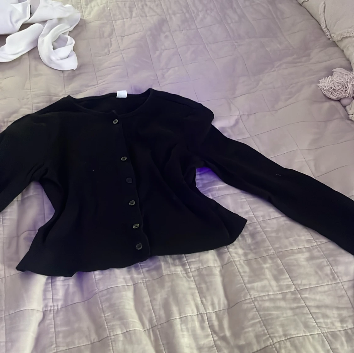 Svart kofta med knappar, stl S - 1