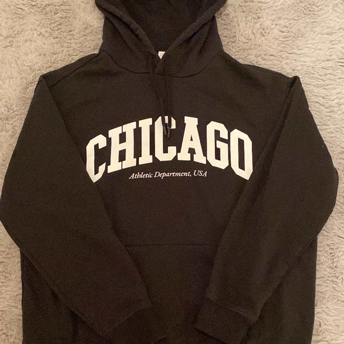 Svart hoodie Chicago H&M M